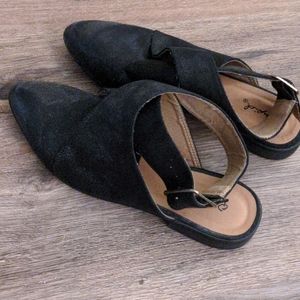 Qupid flats with ankle strap